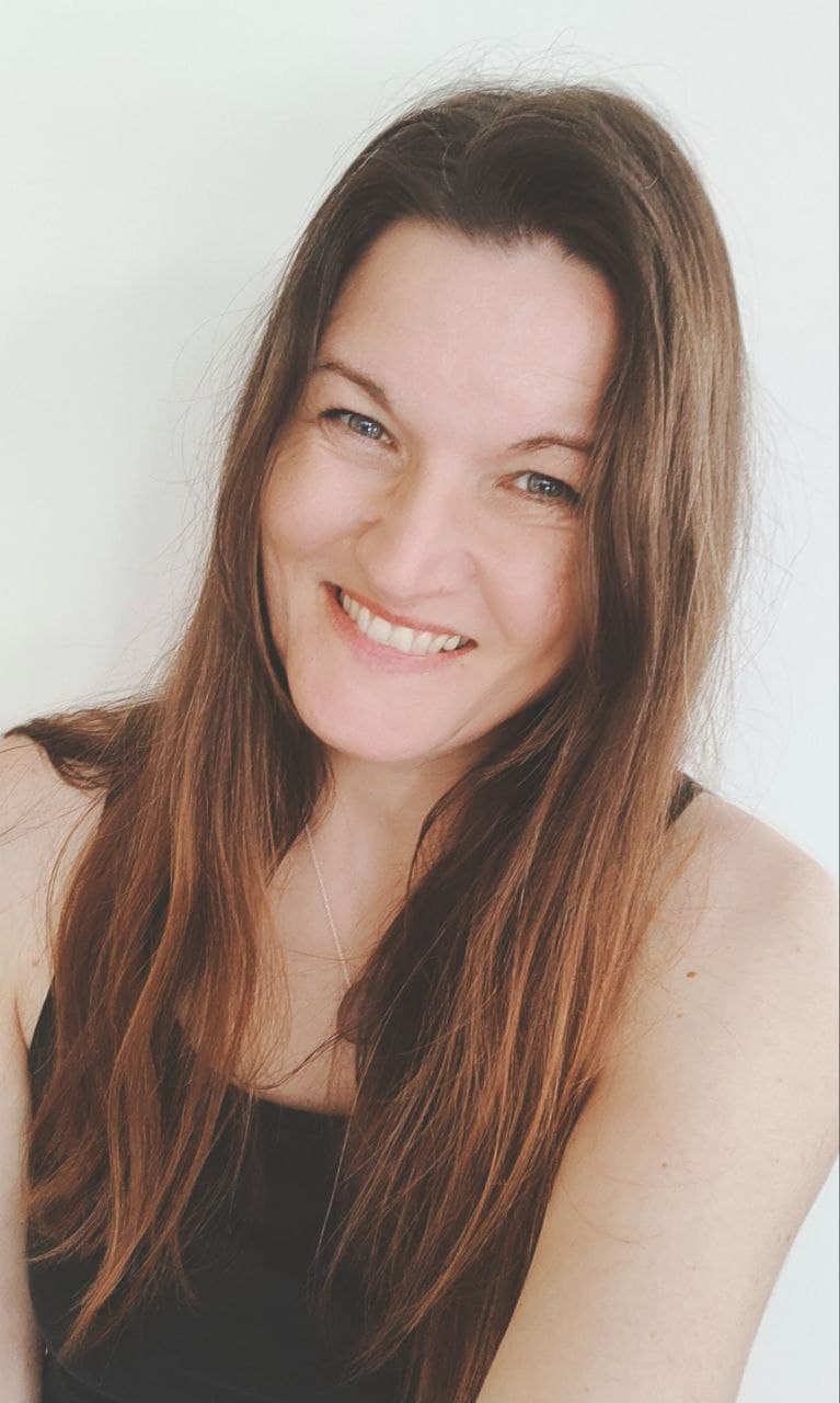 Foto mit lachendem Gesicht von Melanie Urheberrecht Copyright BunteFarbenLiebe